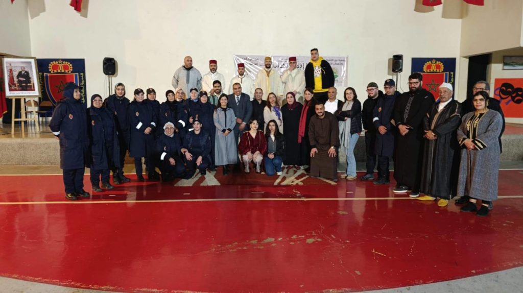 حين تنطق القلوب بما تعجز عنه الكلمات… هشام سكومة في لحظة إنسانية بسجن خريبكة